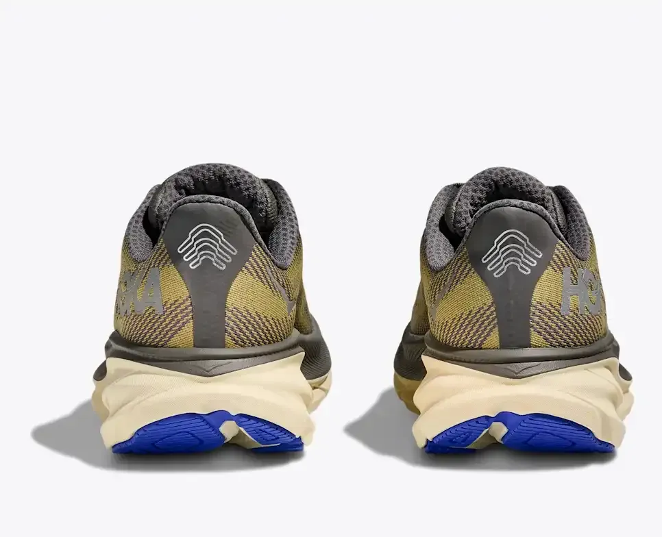 HOKA Clifton 9 Gore-Tex Gravel Eggshell